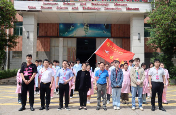 屏幕截图 2024-04-21 193319.png
